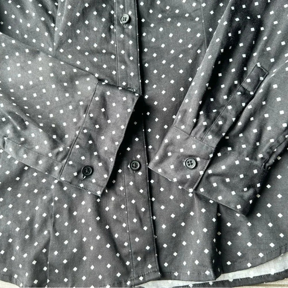 Chico’s Black Polka Dots Stretch Button Down Shirt - Picture 7 of 13
